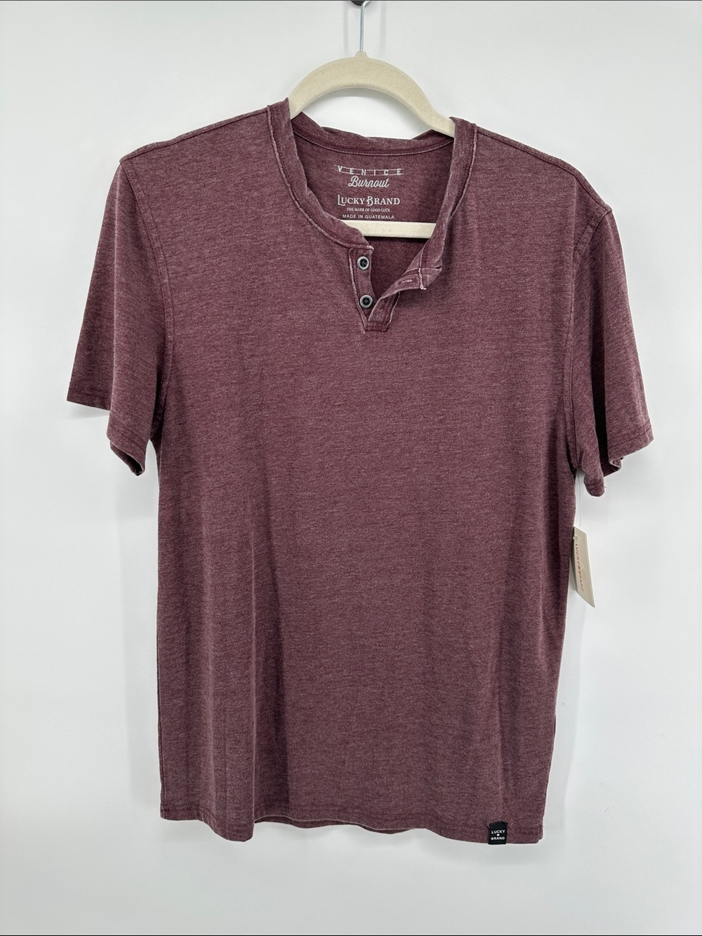 Lucky Brand Heritage Outdoorsy Surfer Coastal Short Sleeve Henley - Maroon SzS